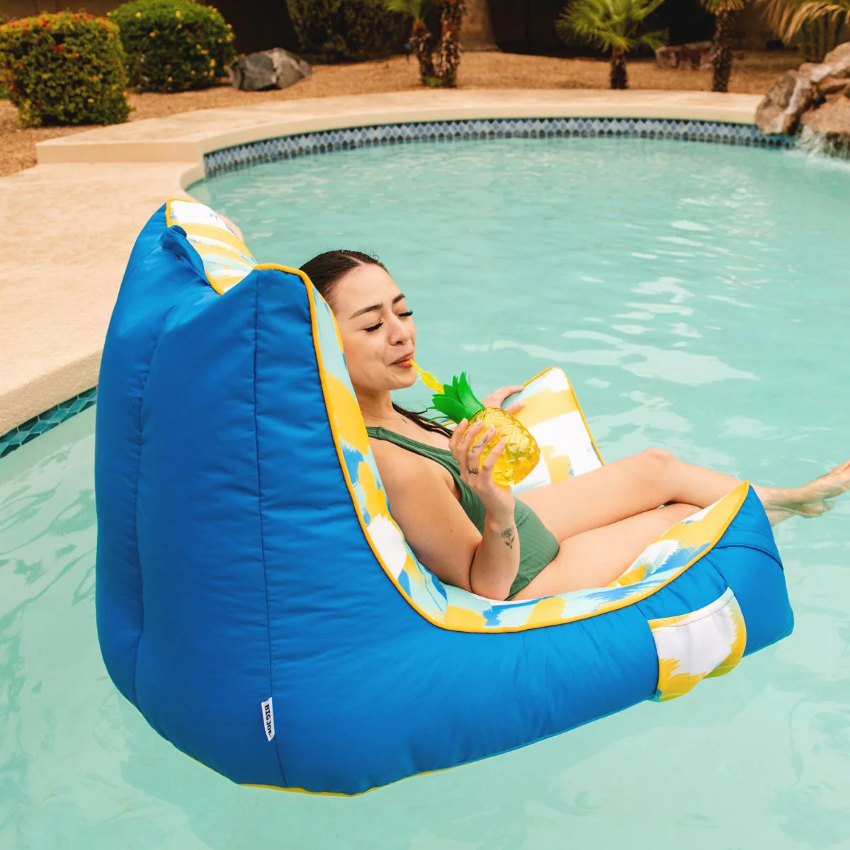 Captain's Pool Float - Image 51