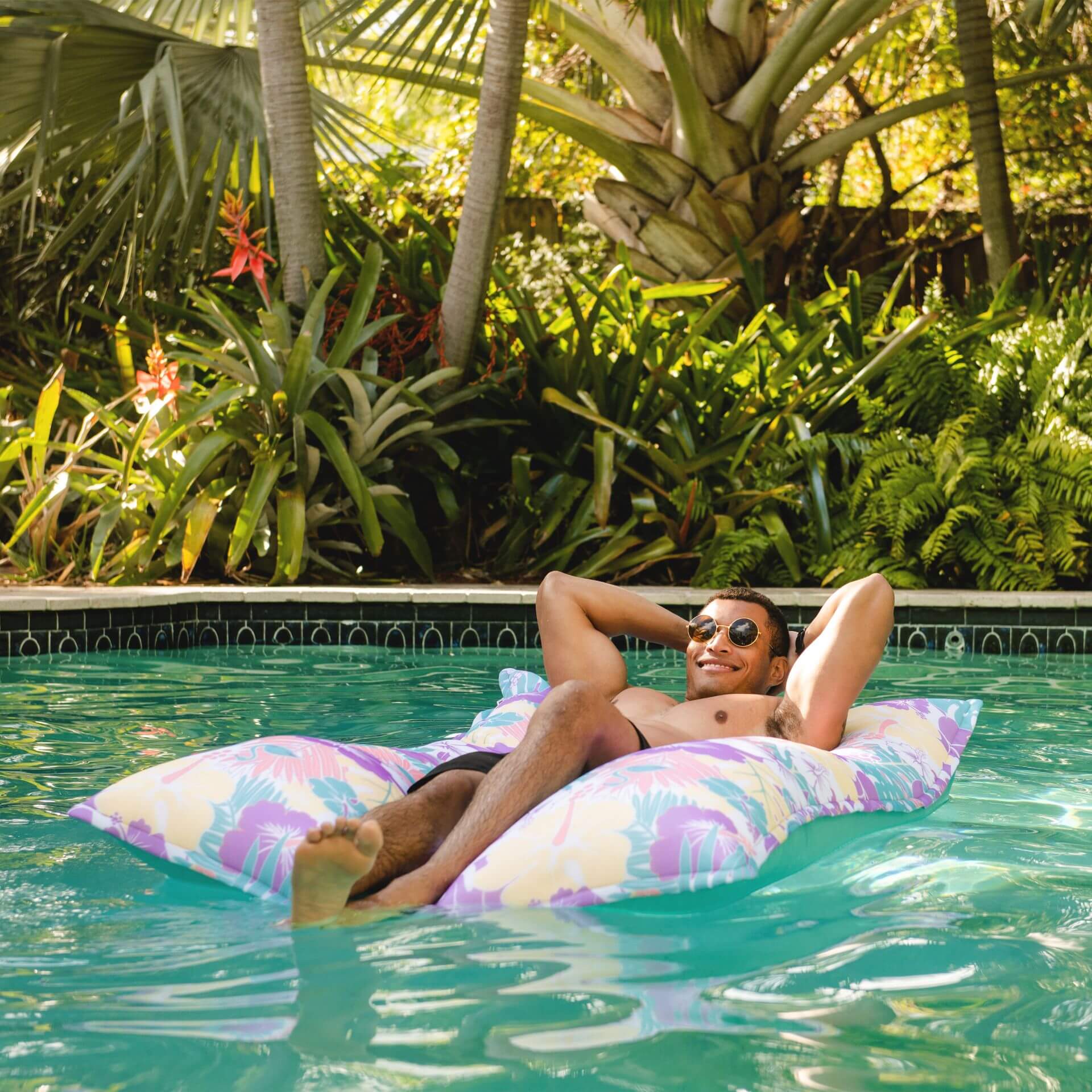 Lagoon Lounger - Image 23