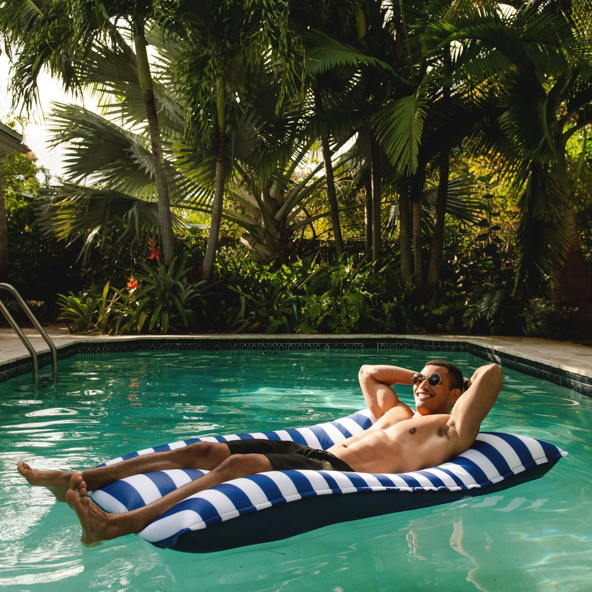 Lagoon Lounger - Image 4